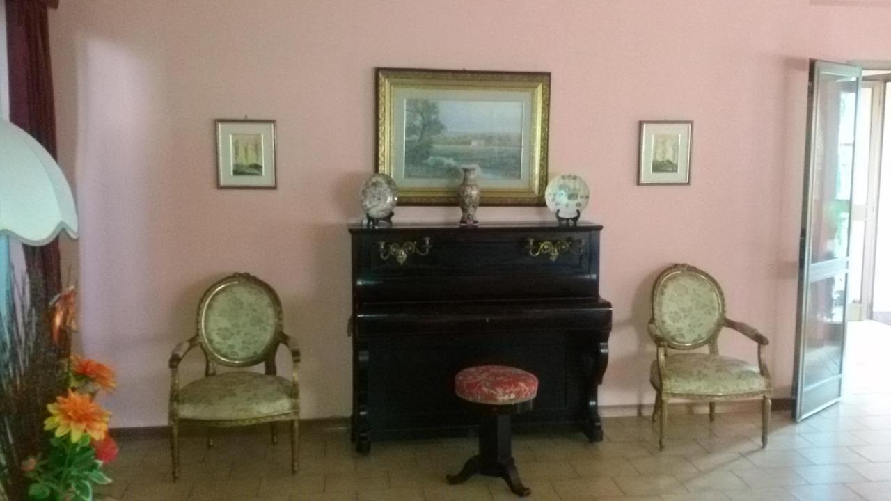 Hotel Le Vigne Contigliano Ngoại thất bức ảnh