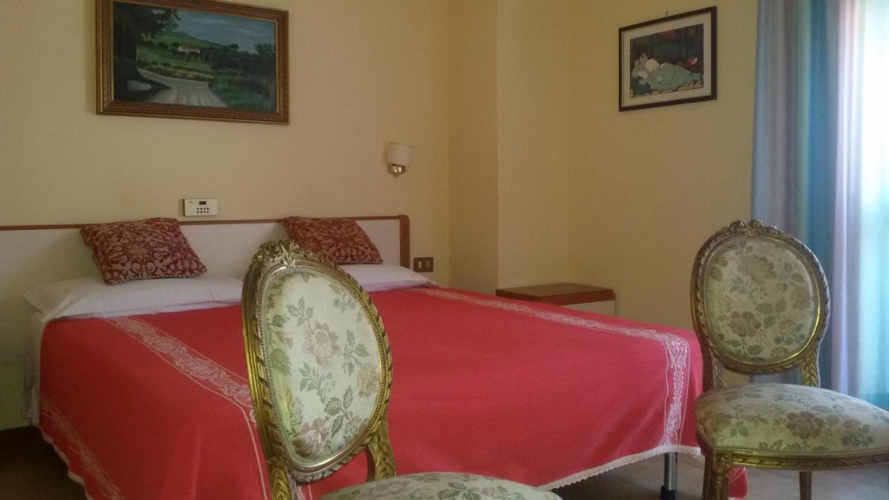 Hotel Le Vigne Contigliano Ngoại thất bức ảnh